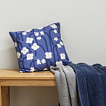 Подушка декоративная синяя с цветочным принтом Blossom Essence Emily варинант исполнения - 5 | Loft Concept в Челябинске