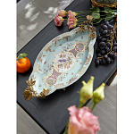 Блюдо овальное из голубого фарфора с ручками в виде бабочек и цветочным рисунком Blue Garden варинант исполнения - 3 | Loft Concept в Челябинске