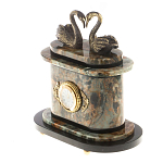 Часы настольные из натурального камня с декором в виде двух лебедей Swans Stone Clock варинант исполнения - 2 | Loft Concept в Челябинске