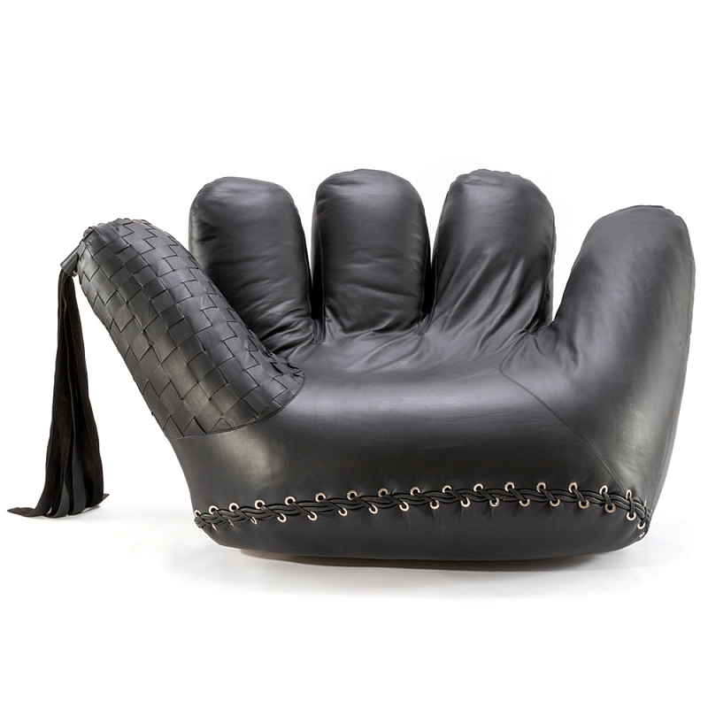 Дизайнерское кожаное кресло в форме руки Poltronova Joe Whip Armchair Черный Дизайнерское кожаное кресло в форме руки Poltronova Joe Whip Armchair Черный в Челябинске | Loft Concept