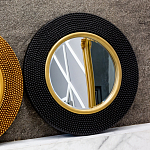 Зеркало в черной фактурной раме с золотым кантом Summon the Light варинант исполнения - 7 | Loft Concept в Челябинске