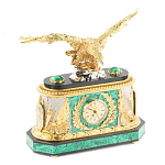 Часы настольные из натурального камня Малахит с декором в виде орла в подарочной коробке Eagle Stone Clock варинант исполнения - 2 | Loft Concept в Челябинске