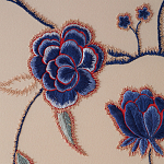 Обои с вышивкой ручной работы Flora Catherine colourway on Liso Pearl wool sateen варинант исполнения - 5 | Loft Concept в Челябинске