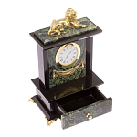 Часы настольные с декором в виде льва из натурального камня Нефрит Lion Stone Clock варинант исполнения - 3 | Loft Concept в Челябинске
