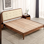 Кровать двуспальная с каркасом из дерева и мягким изголовьем Moon Walnut Bed варинант исполнения - 4 | Loft Concept в Челябинске