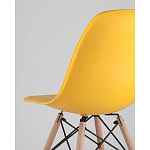 Пластиковый стул на ножках из массива бука Eames Yellow варинант исполнения - 3 | Loft Concept в Челябинске