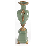 Ваза зеленого цвета из фарфора на высокой подставке с бронзовыми ручками Eden Garden porcelain and bronze варинант исполнения - 3 | Loft Concept в Челябинске
