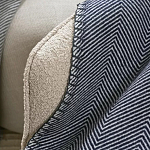 Плед из шерсти мериноса темно-синего цвета 130×180 см Indigo Waves варинант исполнения - 4 | Loft Concept в Челябинске