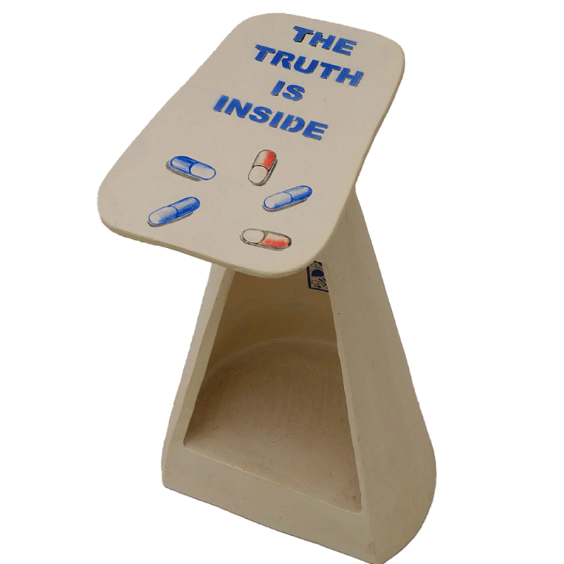 Журнальный столик The Truth Is Inside Бежевый Синий Журнальный столик The Truth Is Inside Бежевый Синий в Челябинске | Loft Concept