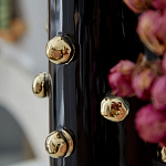 Ваза черная цилиндрическая с глянцевым покрытием и золотыми декоративными элементами Molecule Collection варинант исполнения - 1 | Loft Concept в Челябинске