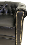 Кресло кожаное с мягкими подлокотниками на 4-х деревянных ножках Logan Leather Armchair black 2 варинант исполнения - 2 | Loft Concept в Челябинске