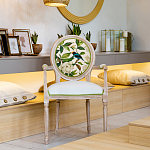 Стул с подлокотниками золотистый из бука с изображением птиц и цветов Blooming Birds варинант исполнения - 4 | Loft Concept в Челябинске