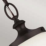 Подвесной светильник с белым стеклянным плафоном в форме шара на цепи Feiss варинант исполнения - 4 | Loft Concept в Челябинске