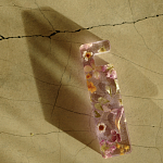 Подставка для телефона из эпоксидной смолы с цветами розовая Epoxy Flowers Phone Stand Pink варинант исполнения - 7 | Loft Concept в Челябинске