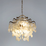 Люстра подвесная с белыми перламутровыми подвесками и изогнутыми золотистыми элементами Диаметр 50 см SHELL Chandelier варинант исполнения - 2 | Loft Concept в Челябинске